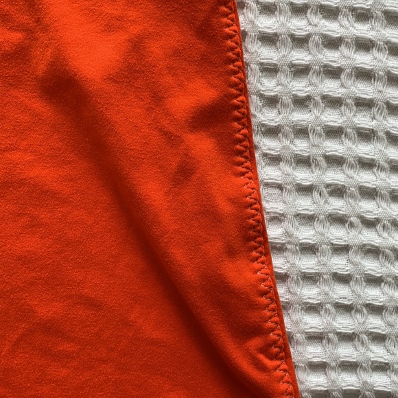 Women’s Patagonia Workout Shirt - NWOT - Picture 4 of 16